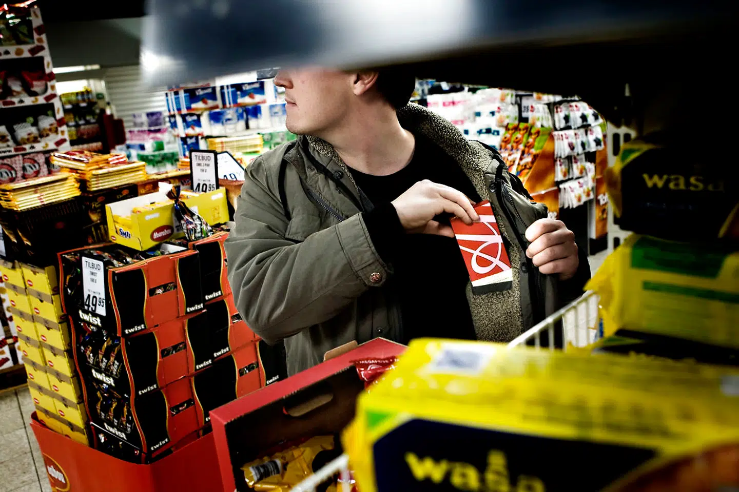 Butikscheferne i Slagelse er begyndt at sende overvågningsbilleder af butikstyve gennem Facebook for at advare hinanden. Modelfoto.