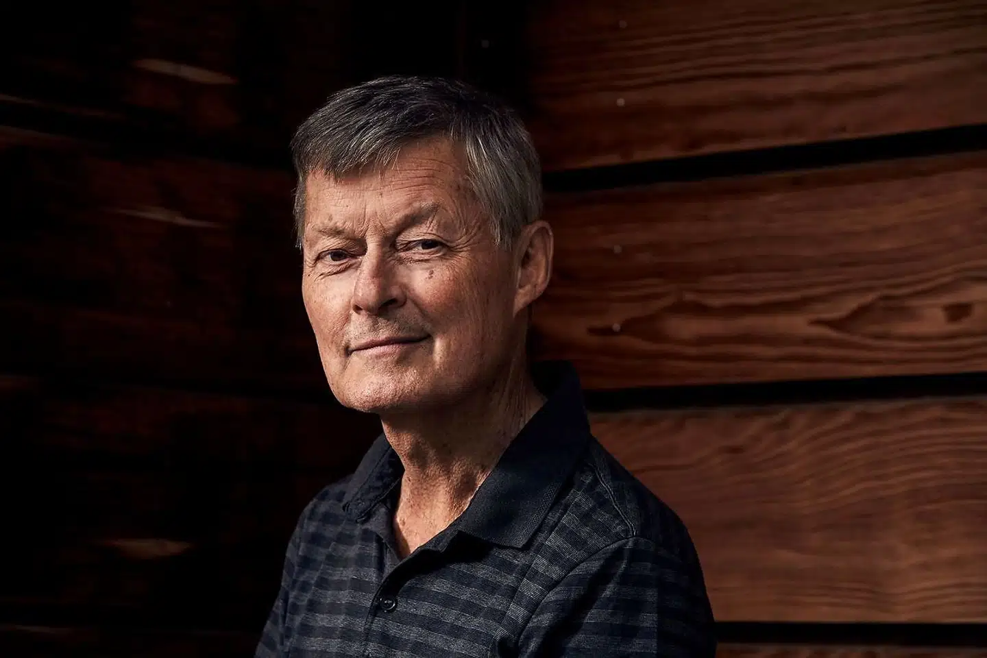 Skuespillere elsker Niels Brunse, fordi hans oversættelser får teksterne til at leve og ånde på scenen.