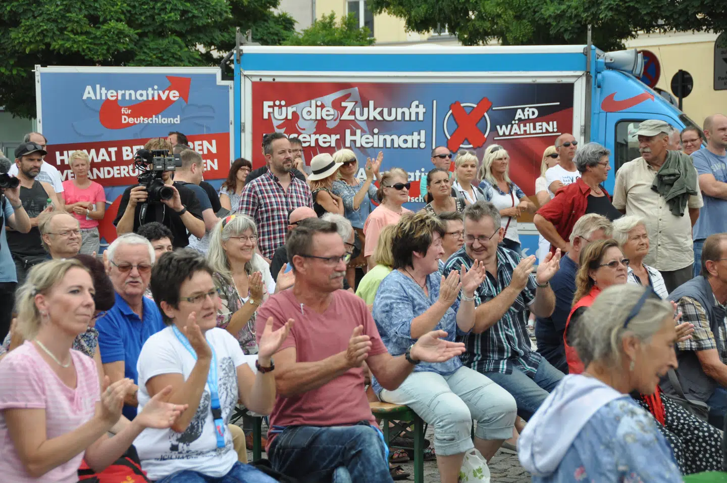 »For vores hjemstavns fremtid« er blandt de plakater, som AfD bruger i valgkampen i Brandenburg. Udover Willy Brandt har partiet også følgende udsagn på plakaten: »Vi er folket« og »Hent jeres land tilbage«.