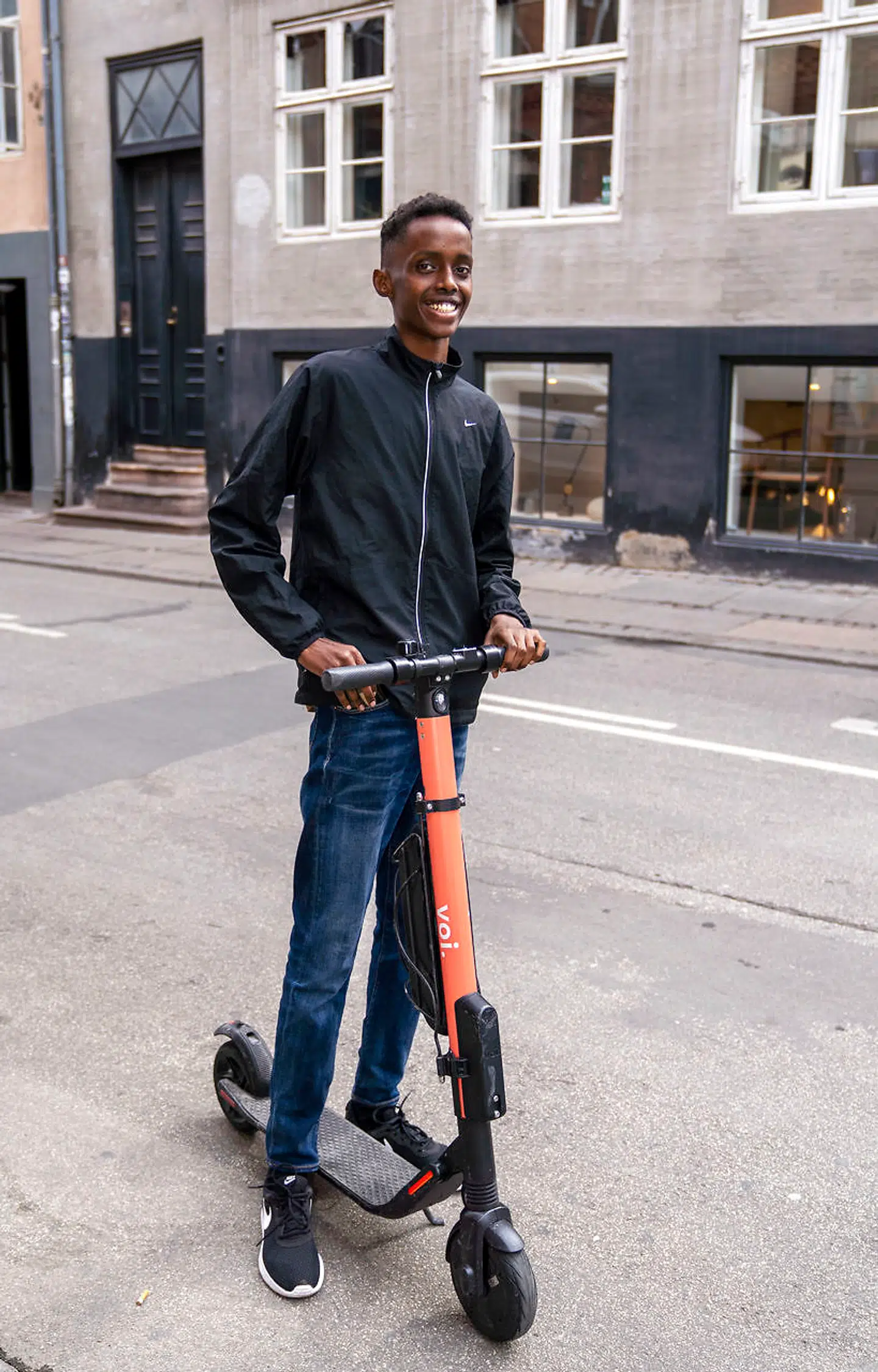 Mahir Mohammed Abdallah på 17 år er på vej for at mødes med sine venner.