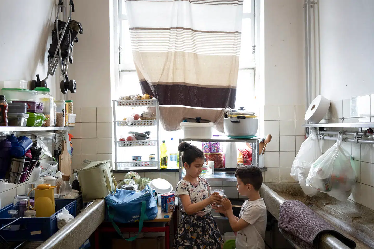 Det er endnu uvist, hvilke forbedringer der vil være på et nyt kommende udrejsecenter for børnefamilier, men regerings støttepartier foreslår blandt andet mere private boligforhold og muligheden for selv at lave mad som en familie.