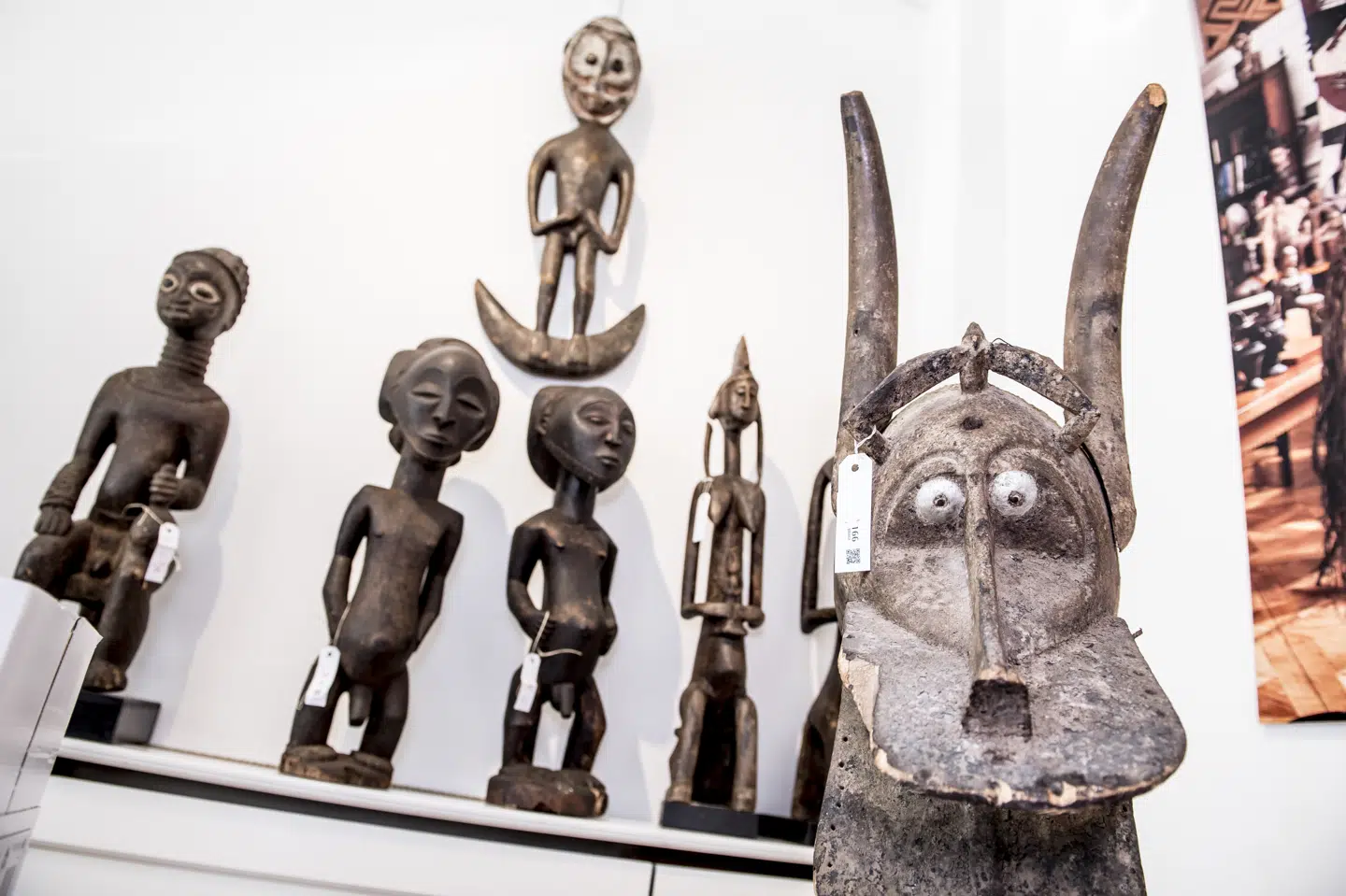 En del af overskuddet fra salget af samlingen vil gå til de to kongelige fonde Kronprinsparrets Fond samt Nikolai og Felix Fonden.