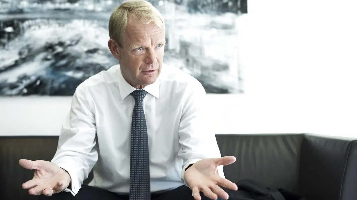 Kåre Schultz kæmper med de amerikanske myndigheder, samtidig med at han skal vende den økonomiske udvikling i det gældsplagede Teva.