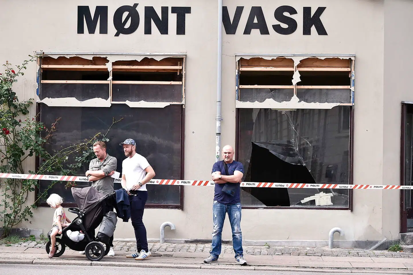 Afspærring efter eksplosion ved nærpolitistationen på Hermodsgade på Nørrebro i København lørdag den 10. august 2019.. (Foto: Mads Claus Rasmussen/Ritzau Scanpix)
