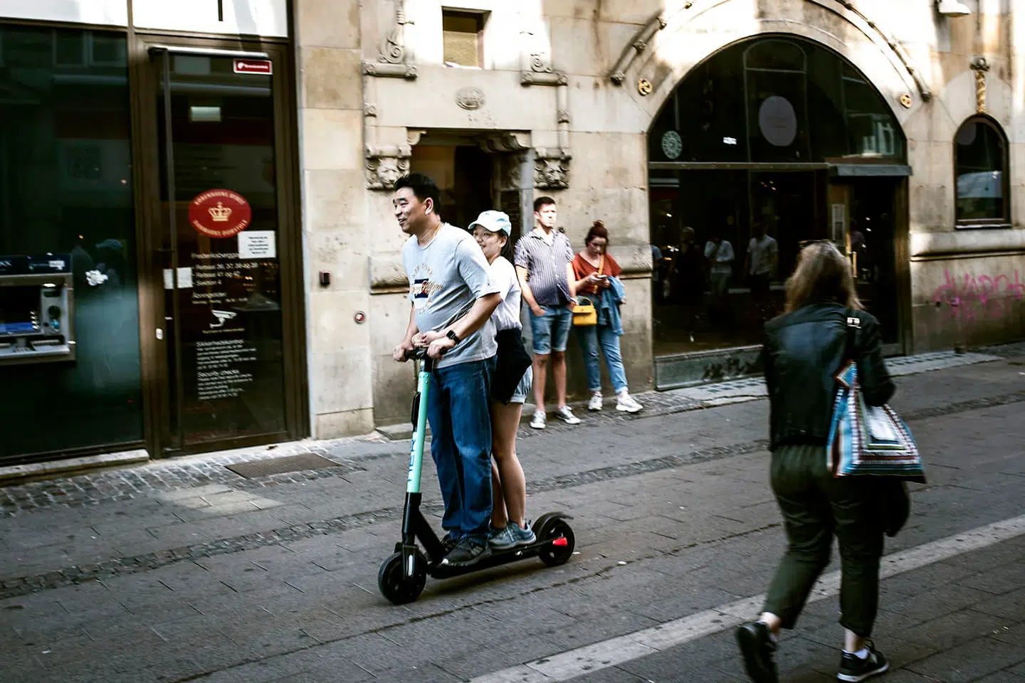 Siden midten af januar, hvor en forsøgsordning med elløbehjul blev indledt, har akutberedskabet i Region Hovedstaden registreret over 100 ulykker, hvor folk har fået alvorligere »løbehjulsrelaterede« skader, ofte i hovedet.