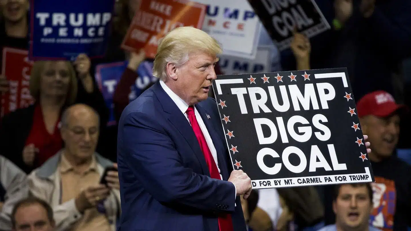 Vi kan tale om klima, til vi er blå i hovedet, men præsident Trumps vej til genvalg går gennem de kulproducerende delstater – og de industritunge områder omkring de store søer. Klima er ikke at finde på spisekortet.