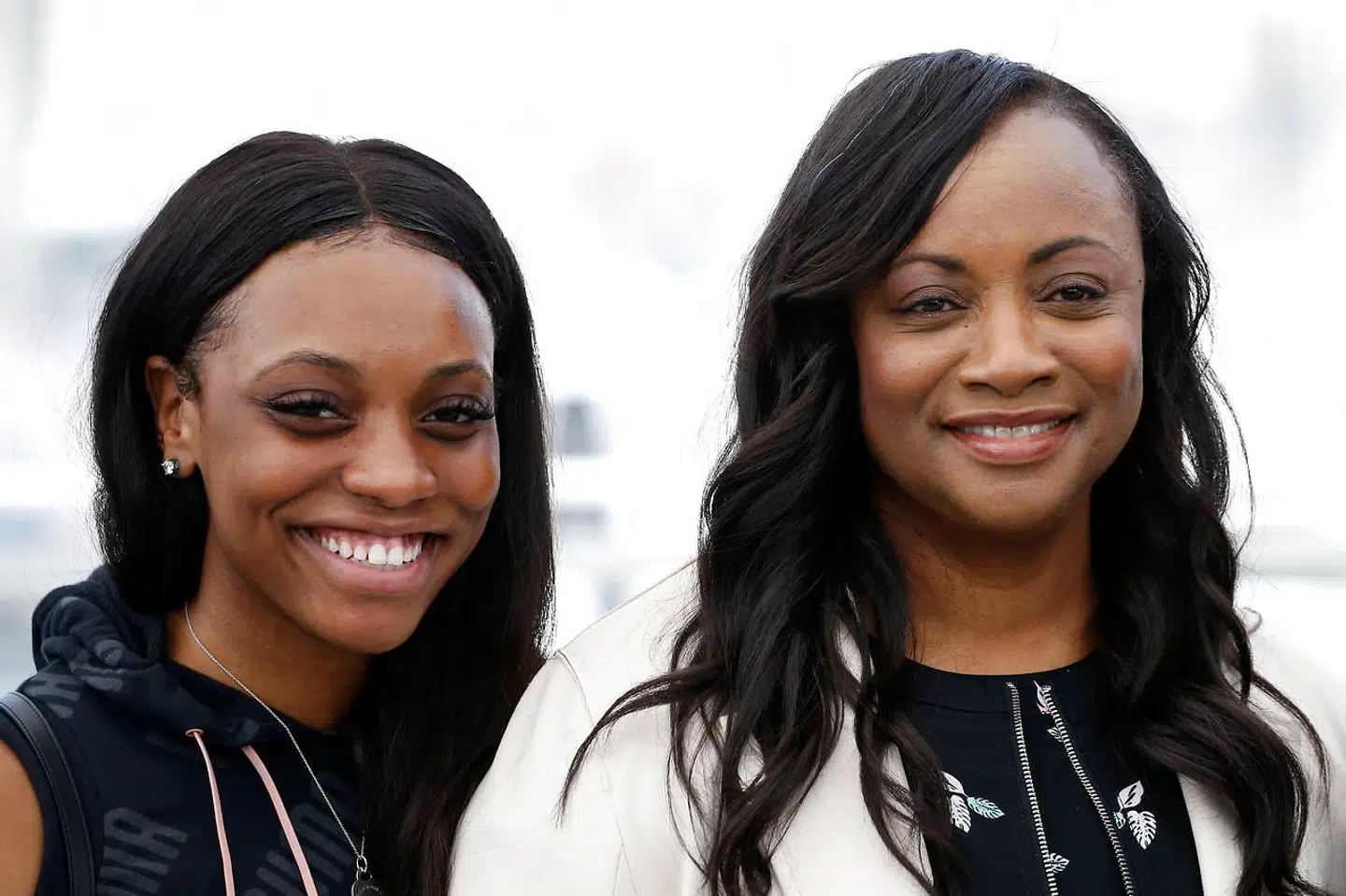 Pat Houston (th) var Whitney Houstons svigerinde og står nu for forvaltnngen af boet efter hende. Foto: REUTERS/Stephane Mahe