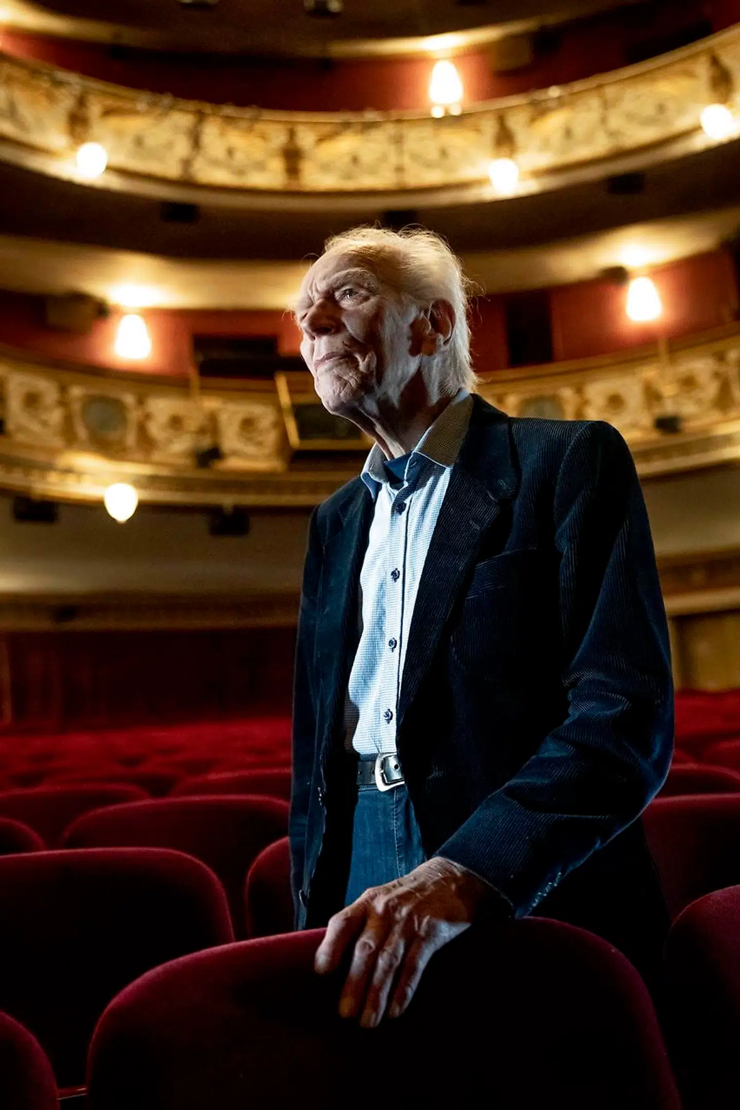 Det var en tjans som statist, der førte Holger Perfort i armene på teatret i midten af 1940erne.