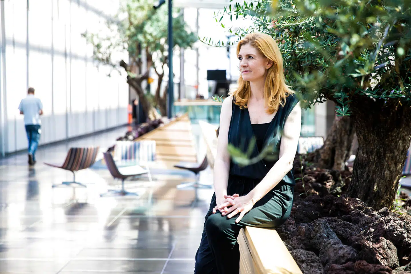 »Religion betyder så meget i verden og har gjort det i tusinder af år. Derfor er det vigtigt at forstå religion som fænomen, og hvad den tilbyder troende. Jeg synes, man bør kende sit eget religiøse bagtæppe – tilsat refleksion og fornuft,« siger TV-vært Nina Munch-Perrin.