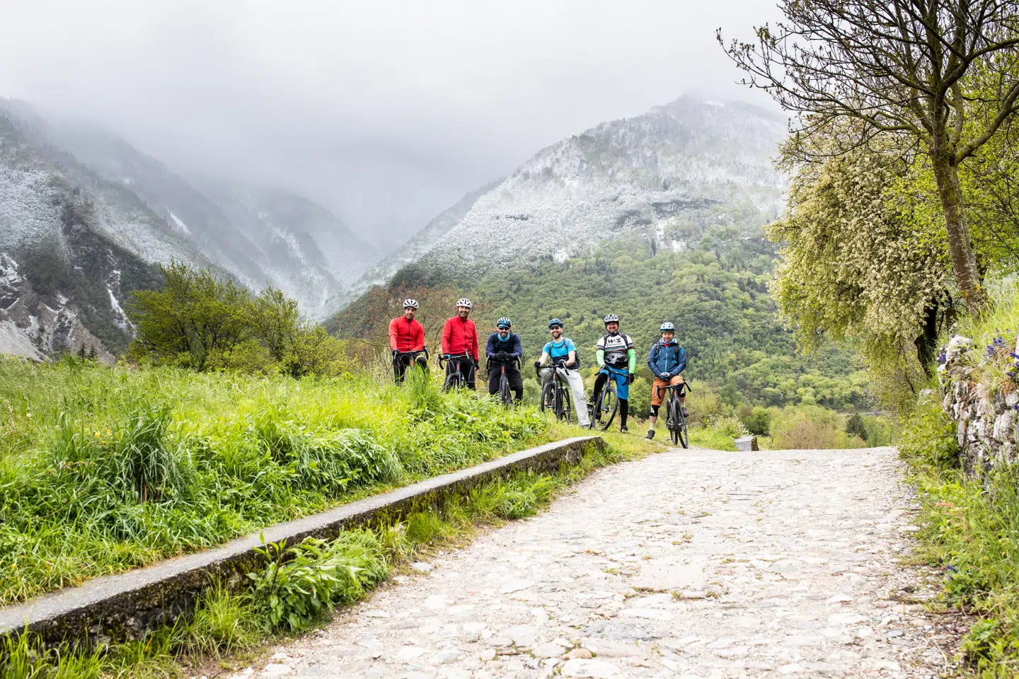 De nyeste elcykler kan indstilles til forskellige funktioner, så man skiftevis kan få hjælp og give sig selv fysisk modstand. Det gør dem særdels velegnede til bjergkørsel.