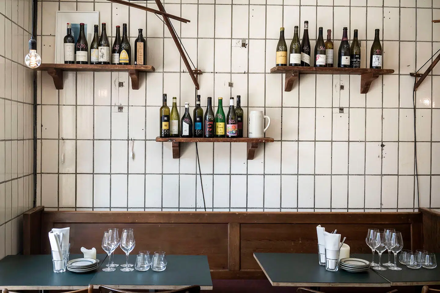 Vinbar 30 – der er ikke ofret millioner på interiøret.