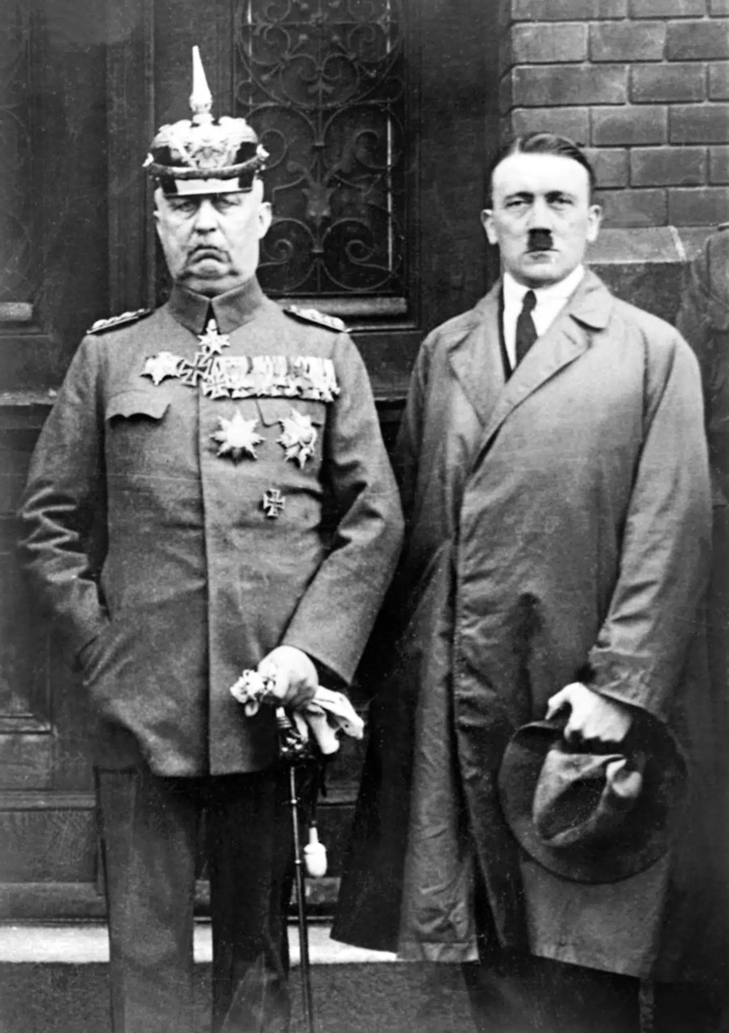 Erich Ludendorff sammen med Adolf Hitler forograferet under retssagen mod dem i 1924.