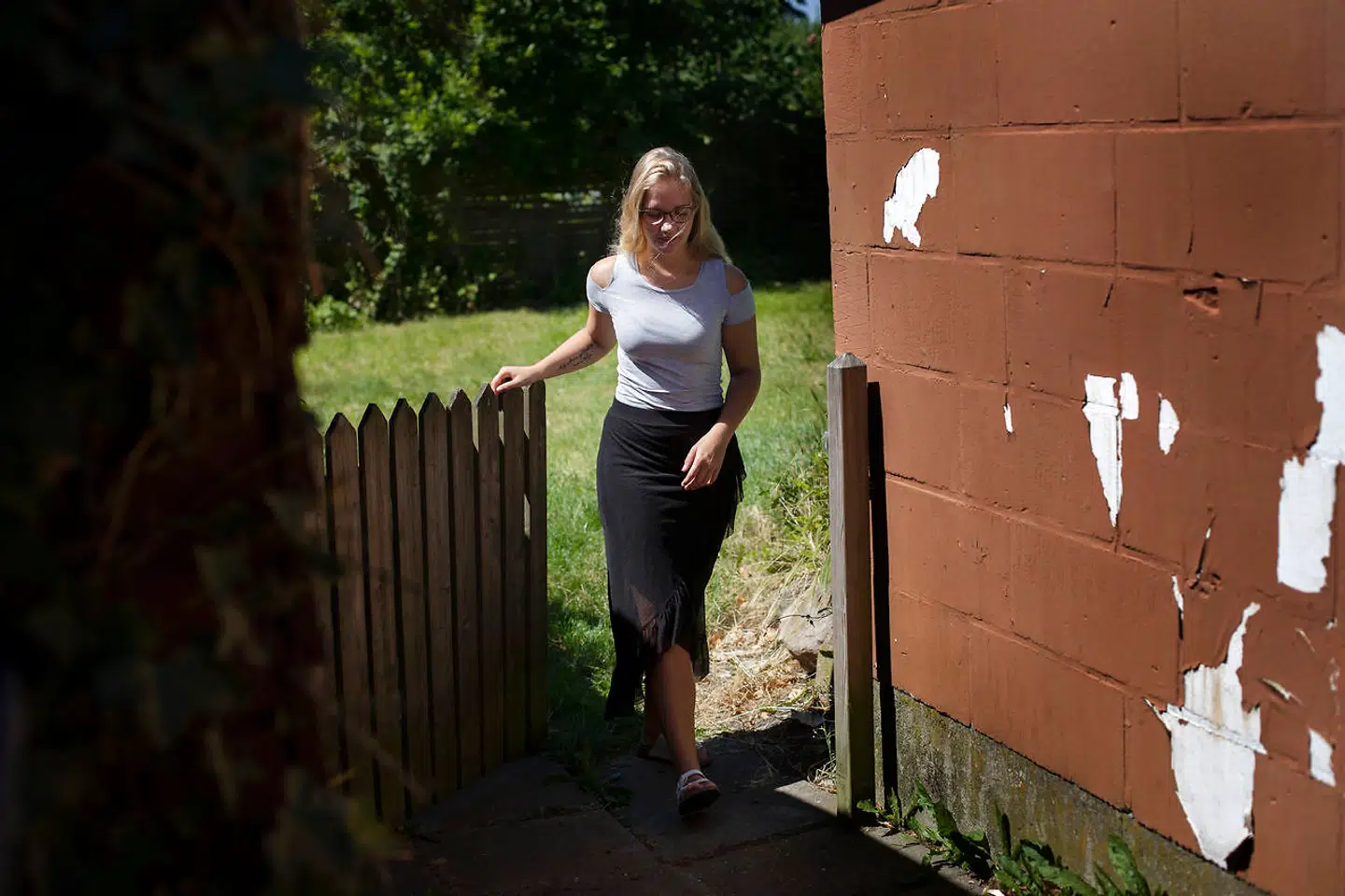 Anne-Mette Skov Andersen bliver ikke længere kontakt af afpressere. Men sagen er ikke opklaret, og hun har forsonet sig med tanken om, at en afpresser kan kontakte hende igen. »Jeg går ikke og tænker over hele tiden, som jeg gjorde på det tidspunkt,« siger hun.