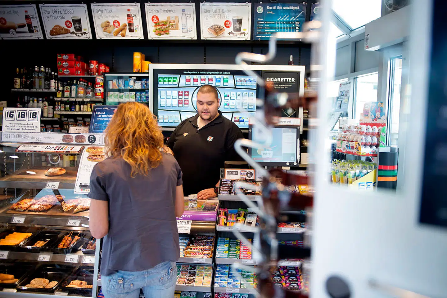 Har du hang til at køre sunde snacks som grøntsagsstænger og nødder ned i løbet af dagen? Så er det ikke nødvendigvis sundt – specielt ikke, hvis du ofte køber det på farten.