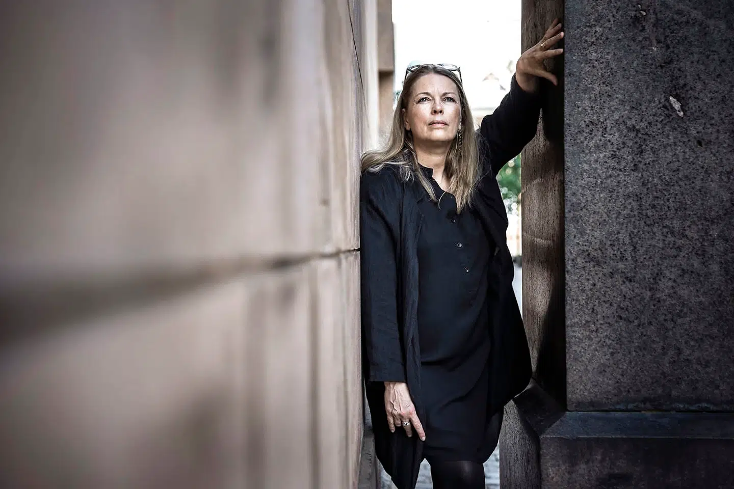 Julie Hastrup, forfatter. Til serie om mørke tanker, frygt og indre dæmoner.