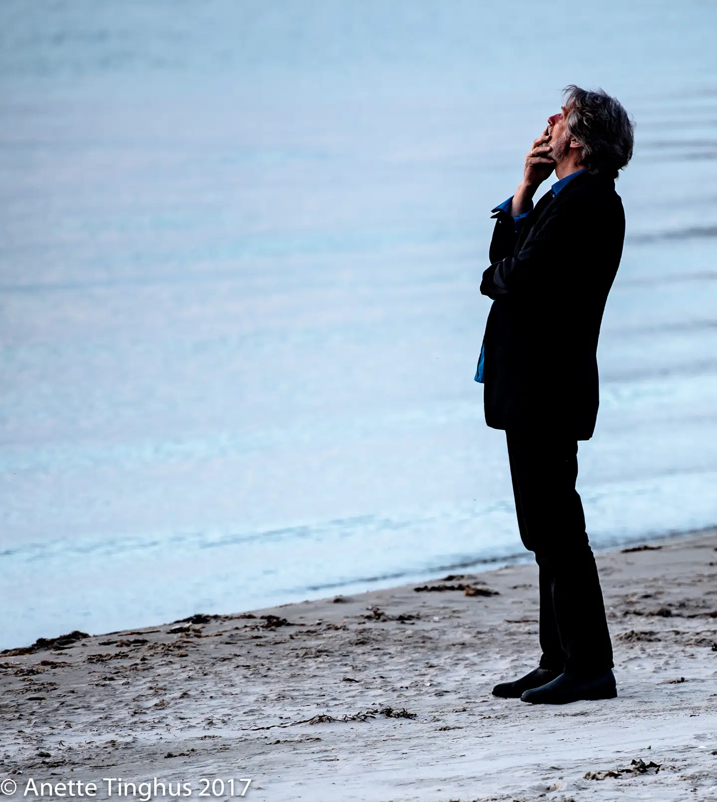 »Der er velstand nok på kloden til at gøre noget virkelig radikalt ved tingene. Men vi er åbenbart endnu ikke udviklet så meget som art, at vi kan tilsidesætte hensynet til sig selv og sine for at gøre en samlet indsats,« siger Ivan Pedersen blandt andet om indsatsen mod klimatruslen og andre af verdens store problemer.