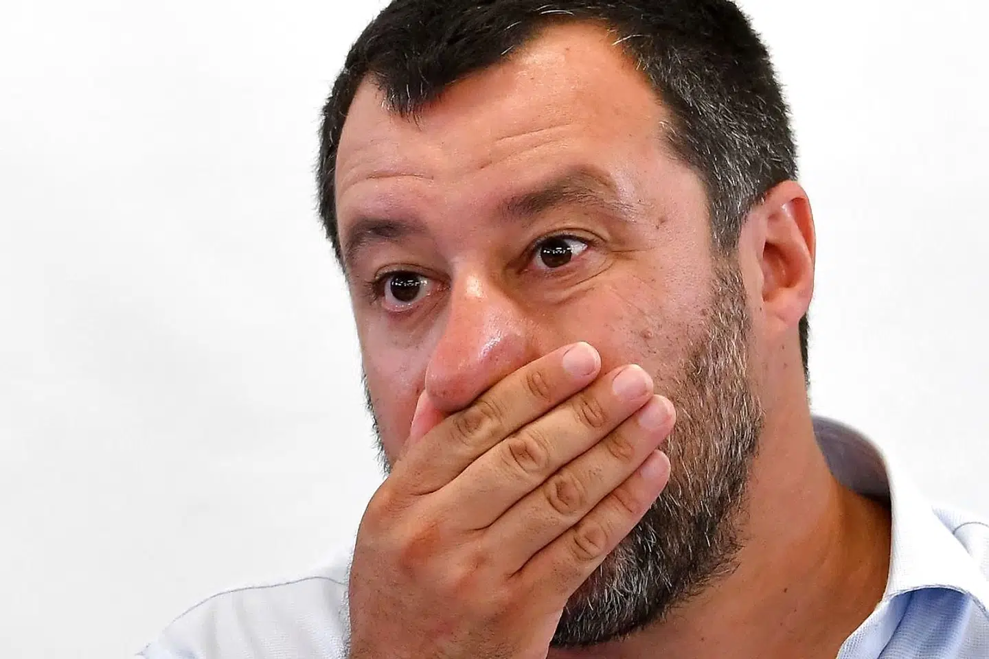 Italiens justitsminister og de facto-leder, Matteo Salvini, har afvist at have modtaget »en rubel, en euro, en dollar eller en liter vodka fra Rusland«.