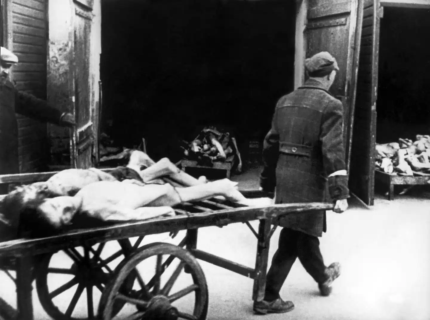 Foto fra ghettoen i Warszawa fra 1943.