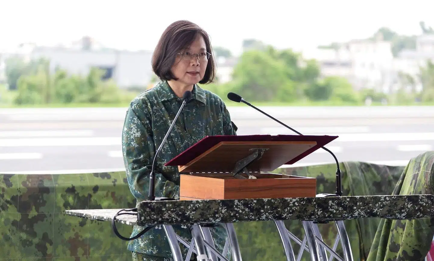 Op til næste års præsidentvalg i Taiwan bliver siddende præsident Tsai Ing-wen kritiseret for at være kvinde, single og barnløs.