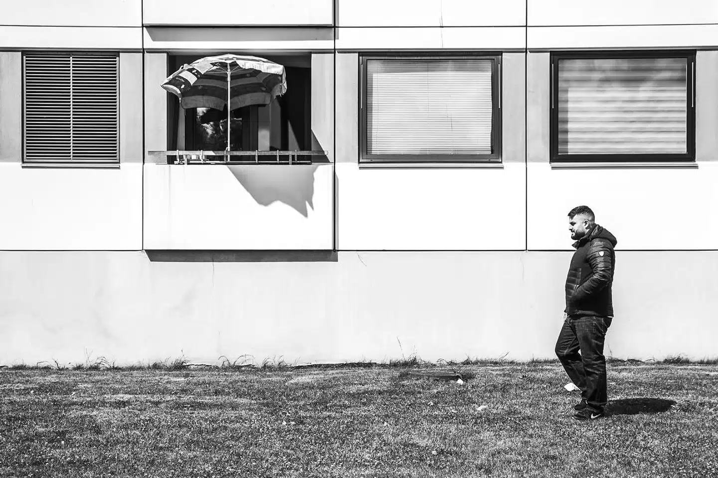 Hasan Bölükbasi er en af de mange borgere med udenlandsk baggrund, som har fået eller vil få vejledning om at rejse hjem. Men det forstår han ikke, for han har boet i Danmark hele sit liv. I alt er 64100 flygtninge og indvandrere omfattet af de nye regler. Læs Hasans historie her.