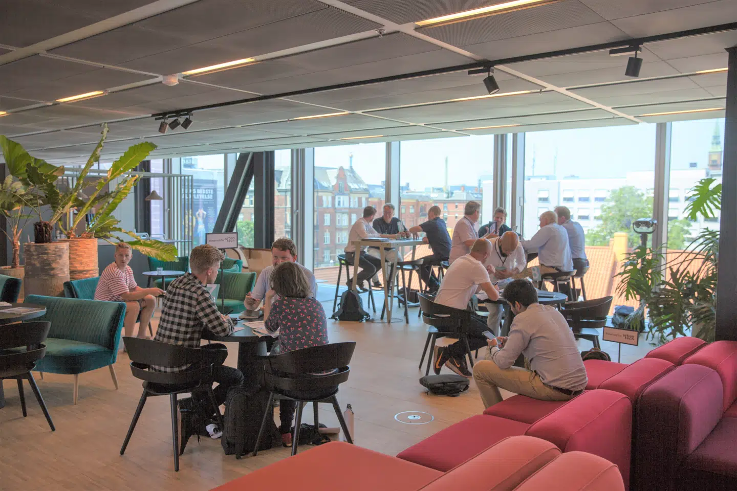 Når Urbantech starter til august, vil de ti iværksættere fra Europa efter planen skulle udveksle erfaringer. Ifølge Morten Bremild, medstifter af danske Anywhere Solutions, kan programmet være med til skabe større kommercielle partnerskaber med virksomheder.