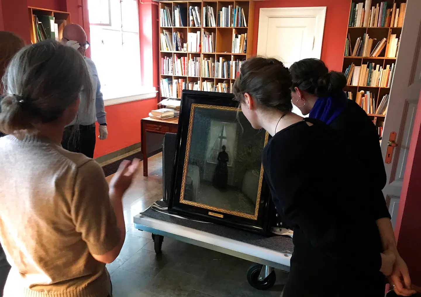 Den Hirschsprungske Samling fik også i 2018 et vigtig værk af Vilhelm Hammershøi. Det havde ikke været vist i Danmark i over 100 år og var blevet testamenteret til museet af den engelske kunsthandler Lady Jane Abdy, der købte det i 1984 på Bruun Rasmussen Kunstauktioner.