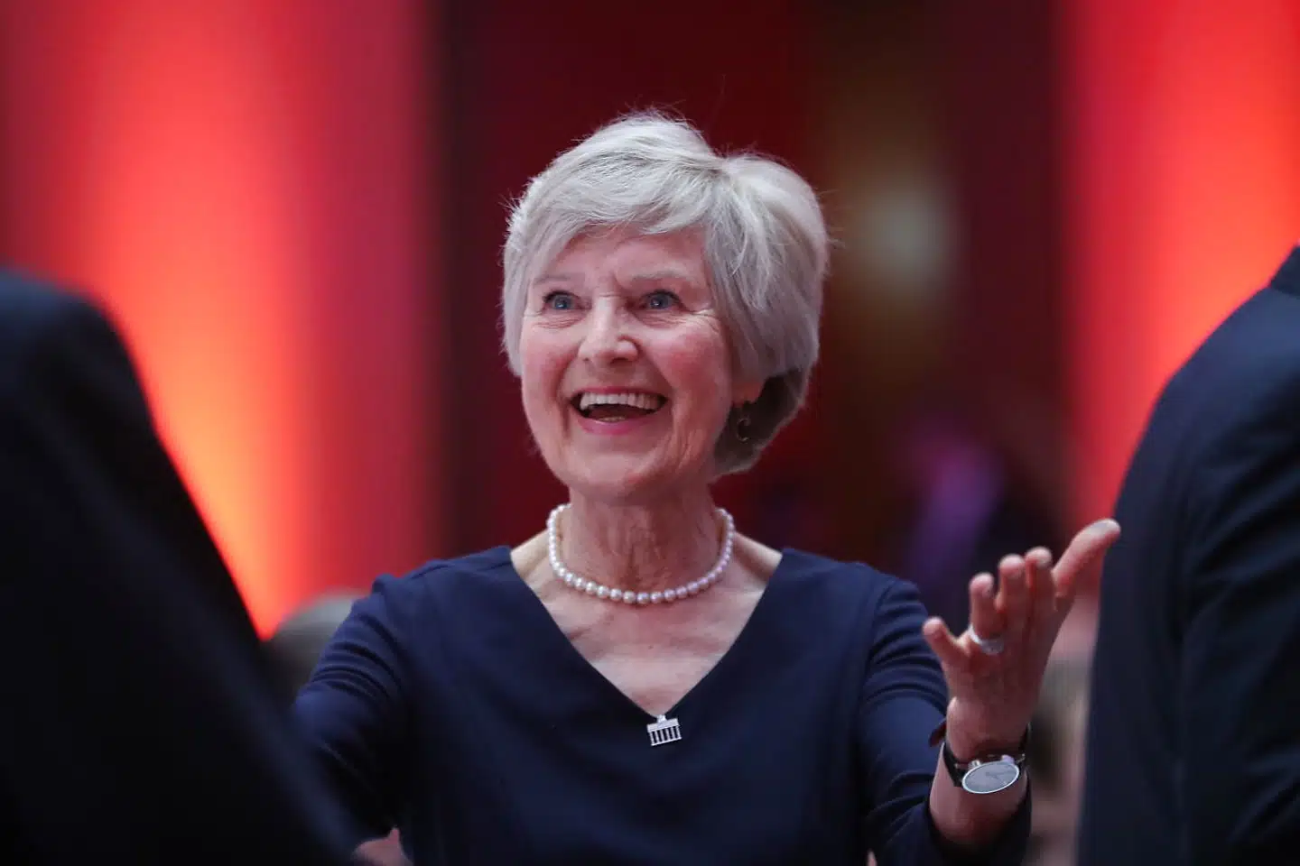 Friede Springer startede som barnepige for den mægtige tyske forlagsmand Axel Springer og endte som hans hustru nummer fem. Siden hans død i 1985 har hun tilkæmpet sig magten i Axel Springer SE, der er en af Europas største medie- og forlagskoncerner.