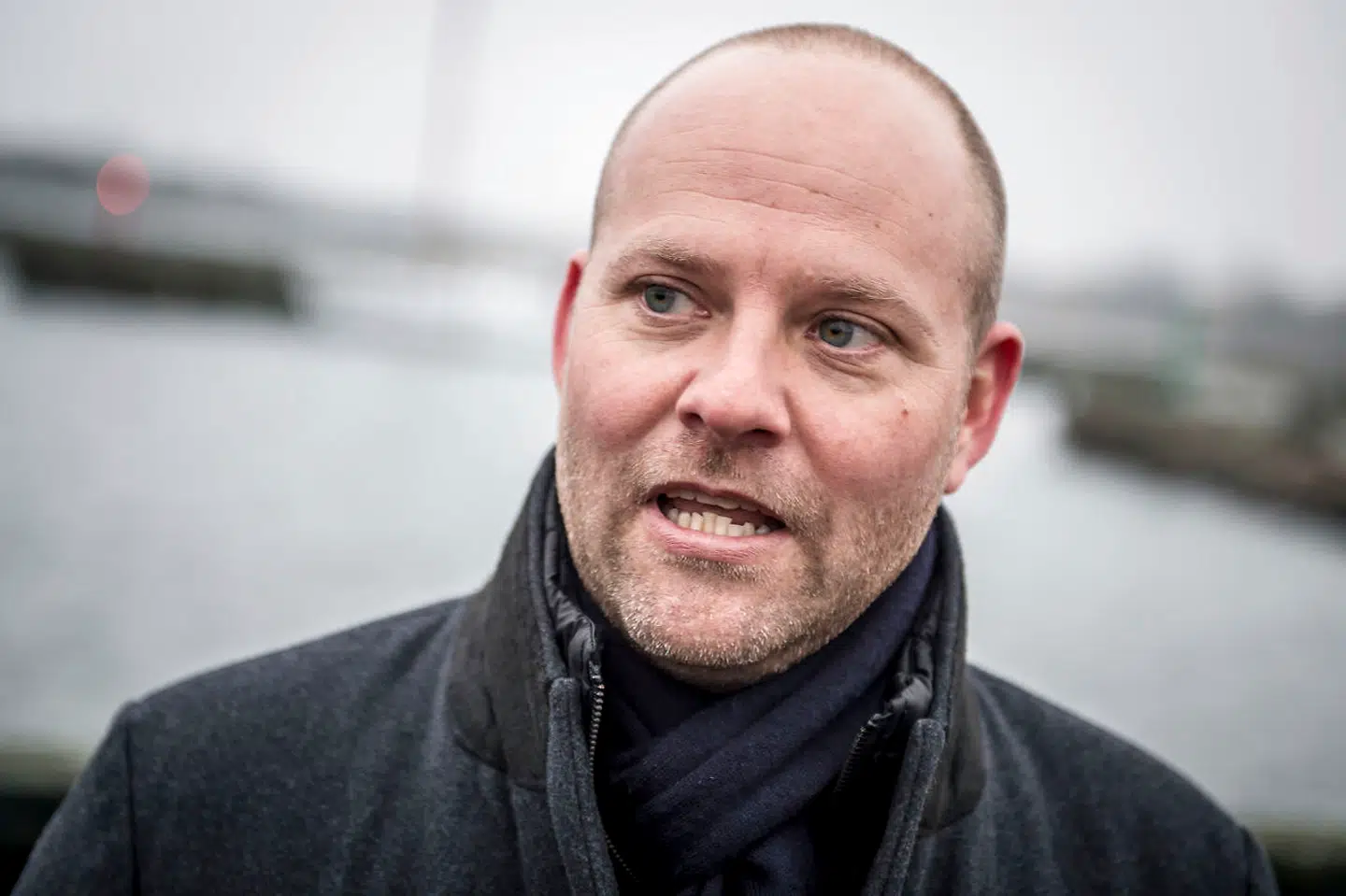 Borgmester i Vordingborg Kommune Mikael Smed på havnen i Kalvehave nær Stege på Sydsjælland, torsdag den 6. december 2018. Fredag præsenterede regeringen og Dansk Folkeparti en aftale om at flytte udviste kriminelle fra Kærshovedgård til øen Lindholm ved Stege.. (Foto: Mads Claus Rasmussen/Ritzau Scanpix)