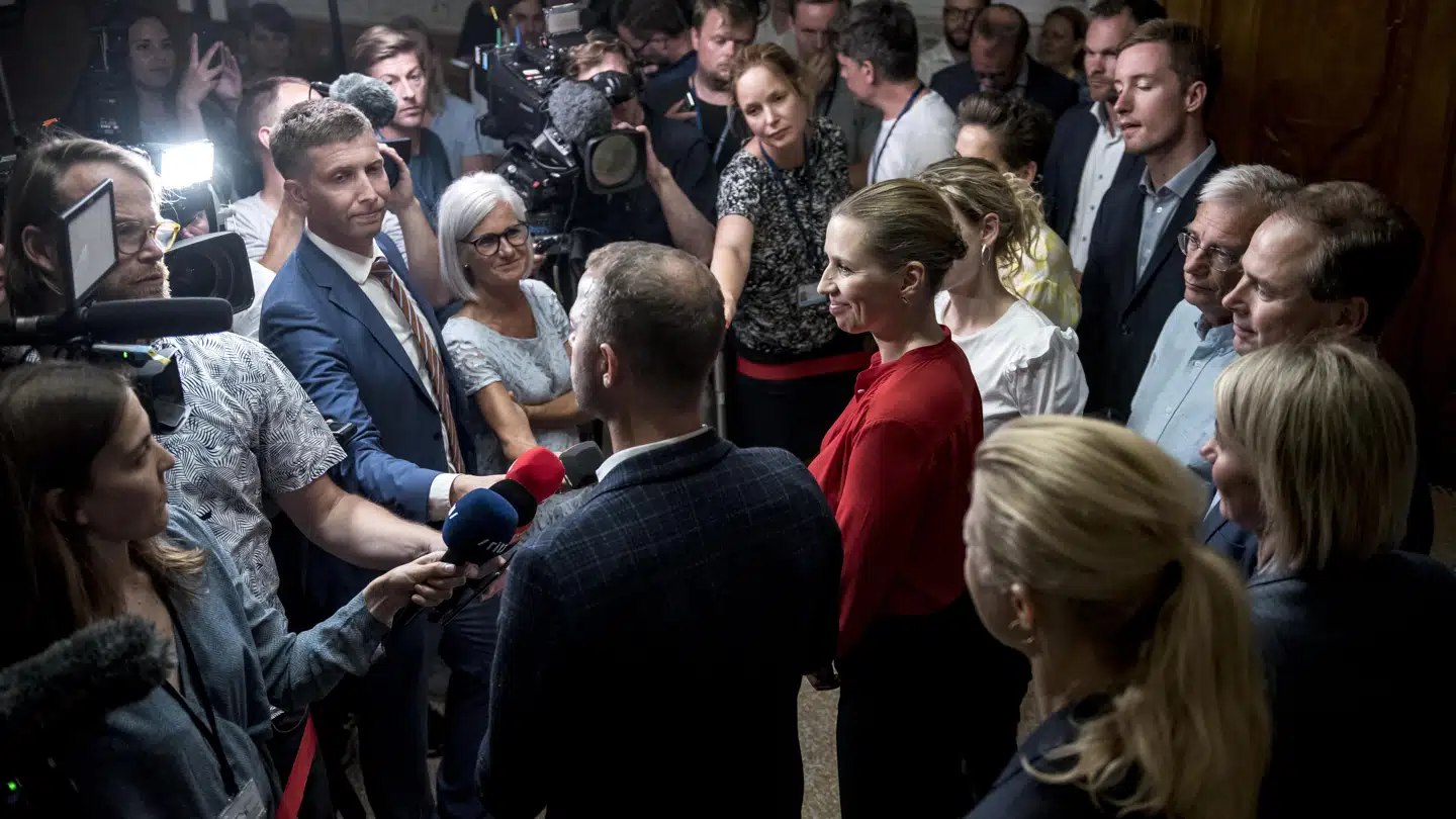 Mette Frederiksen fra Socialdemokratiet, Pia Olsen Dyhr fra SF, Pernille Skipper fra Enhedslisten og Morten Østergaard fra Radikale efter de afsluttede regeringsforhandlinger i Landstingssalen på Christiansborg.