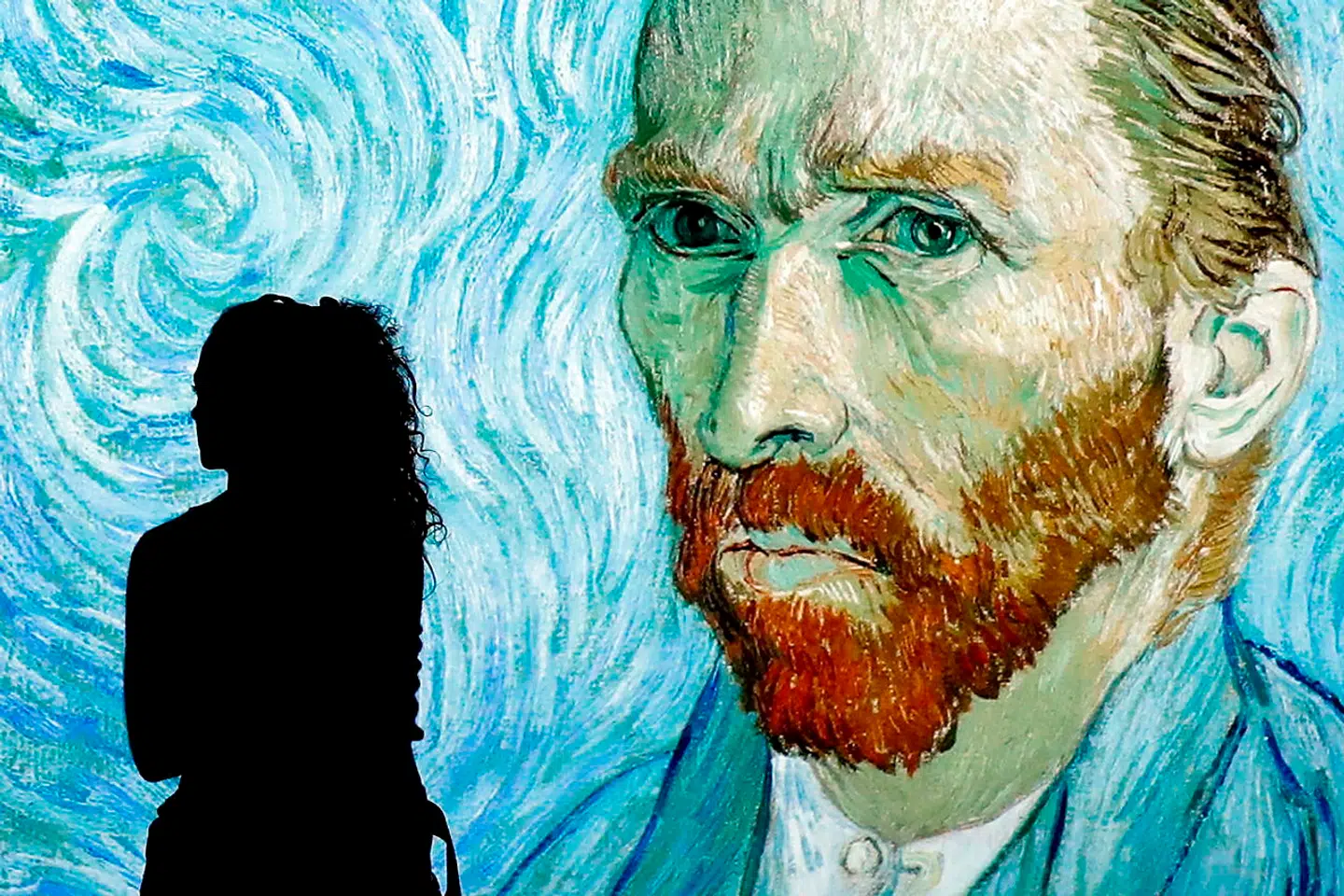 Vincent Van Gogh døde i dybeste fattigdom og er i dag en af verdens mest elskede malere - som her under en interaktiv udstilling ved navn »Meet Vincent Van Gogh Experience« i Barcelona tildligere på året. Foto: EPA/Toni Albir