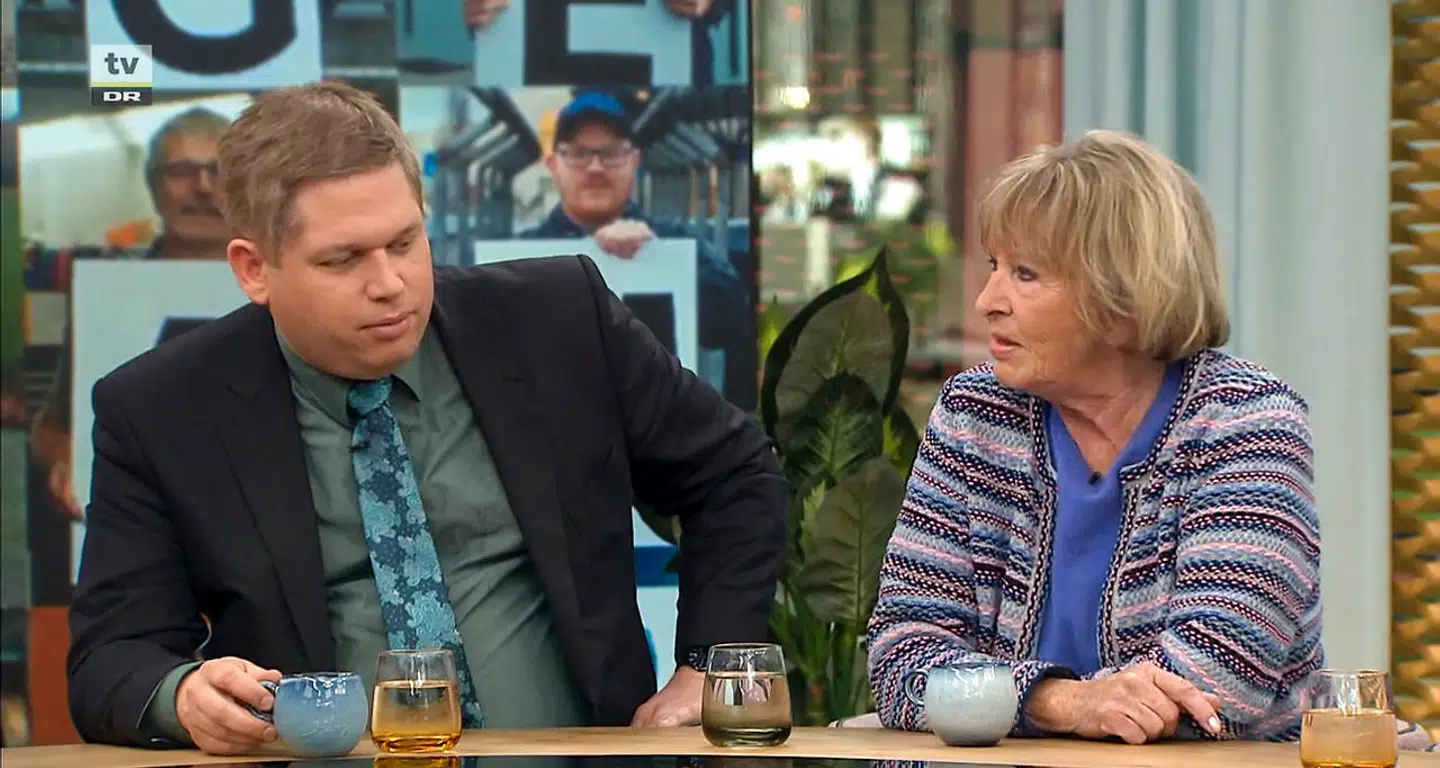 Fortællingen om Rasmus Paludan, der i løbet af valgkampen blev afsløret som en chikanerende stalker med en blakket fortid, er også fortællingen om et i danmarkshistorisk sammenhæng brutalt brud på samtlige gældende regler for god debatskik. Han angreb Mimi Jakobsen, som i »Aftenshowet« på DR1 blev kaldt »nazisvin« af Stram Kurs-lederen.