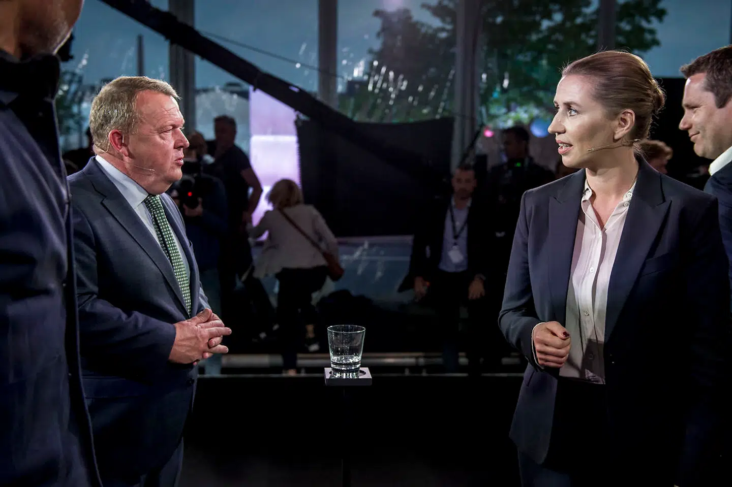 Socialdemokratiet og Venstre alene burde kunne samles om et nationalt kompromis om en bevarelse af den stramme udlændingepolitik, men de fleste andre partier i Folketinget ville også kunne drage fordel af det. Foto fra valgkampen.