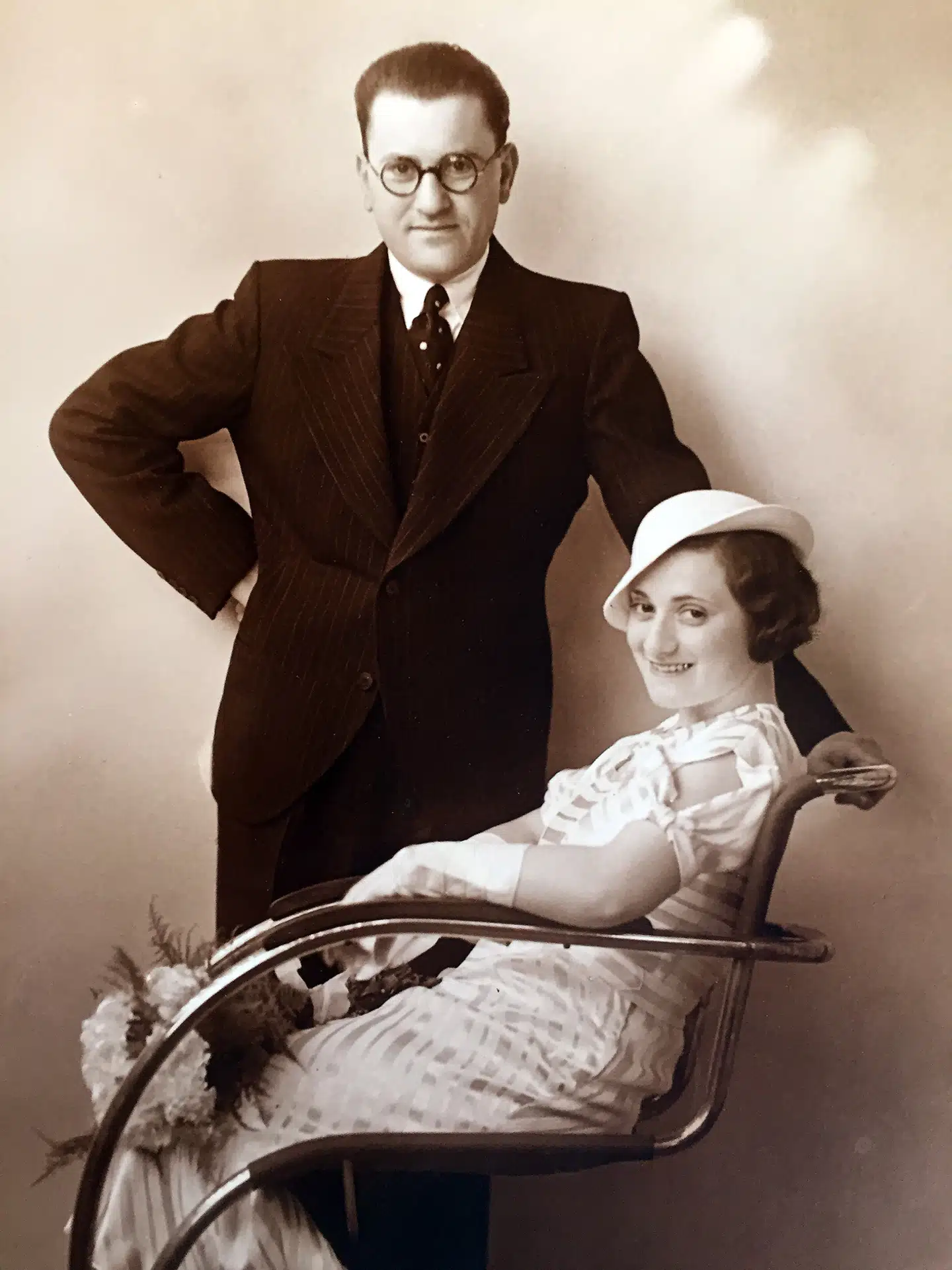 Jacob Thalmay sammen med sin hustru, Johanne Bornstein, i de lykkelige tider før besættelsen.