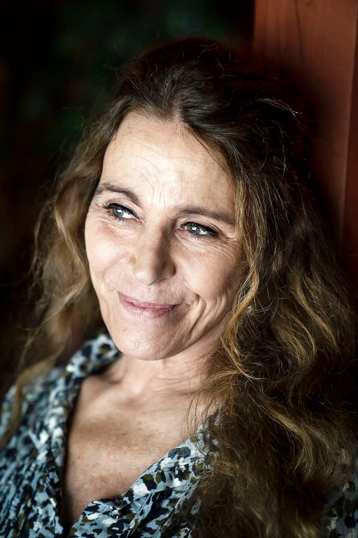 Dot Wessman begyndte selv som servitrice i moderens pavillon. Værtshusholderen Hardy Dræby så hendes potentiale til at stå på scenen, og siden 1977 har hun selv været bestyrer af Bakkens Hvile.