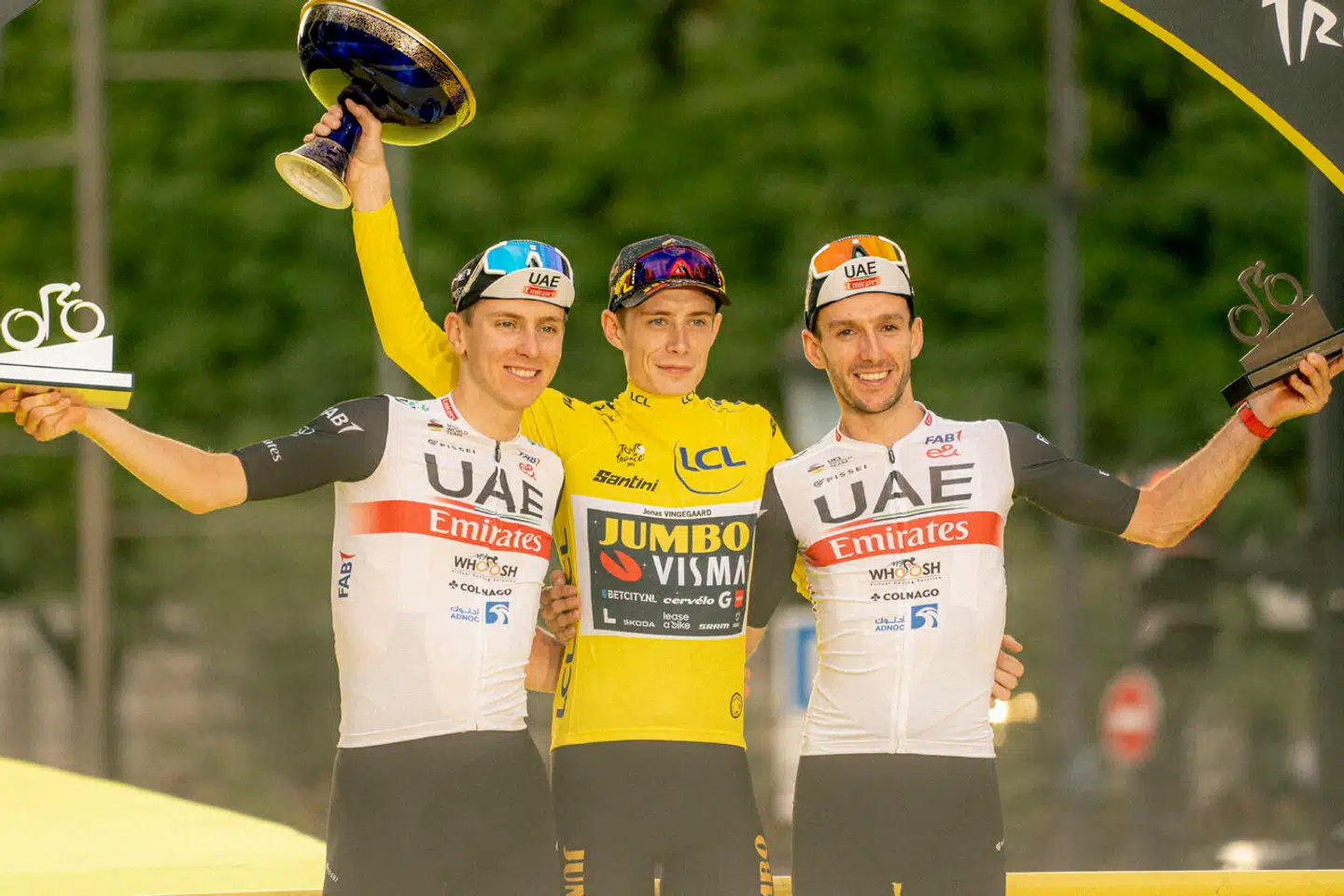 Har du planer om at fejre den hjemvendte cykelstjerne onsdag, kan du i artiklen herunder se tidsplanen for dagen samt Vingegaards rute fra lufthavnen.