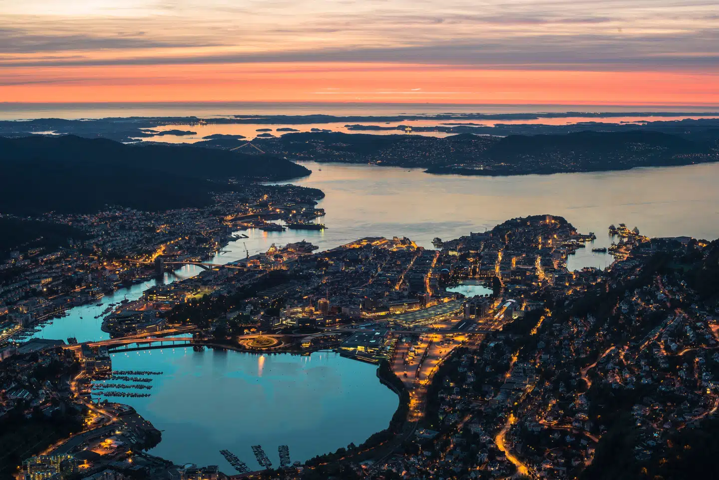 Udsigt over Bergen fra toppen af Fløyen.