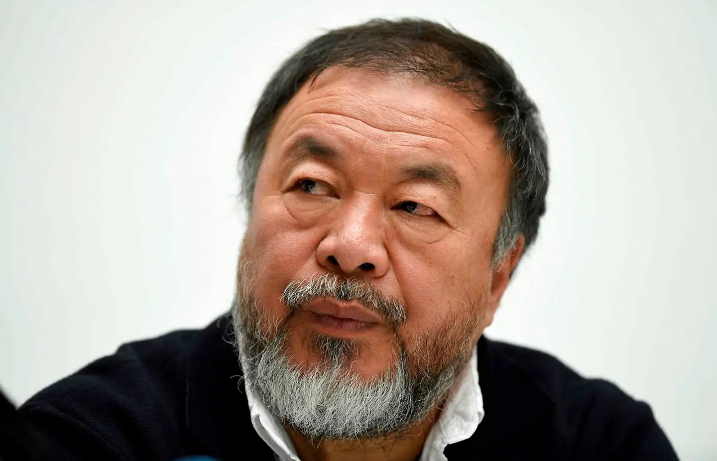 Kinesiske Ai Weiweis værker kan ikke ses på Læsø. Andre kunstneres deltagelse i en nuværende og kommende udstilling har fået ham til at skride til boykot pga. deres politiske holdninger.