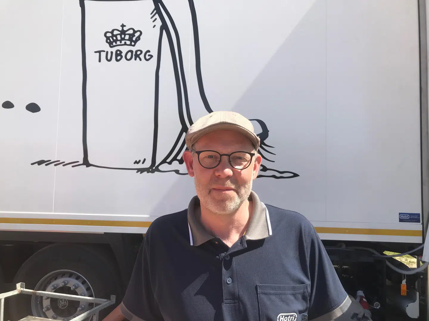 Jesper Trier Hansen har udviklet maskinen, som har stået for al opvasken på NorthSide. Fredag formiddag, inden pladsen åbnede for gæsterne igen, havde maskinen allerede vasket alle torsdagens brugte krus og kander op, så de var klar til brug igen.