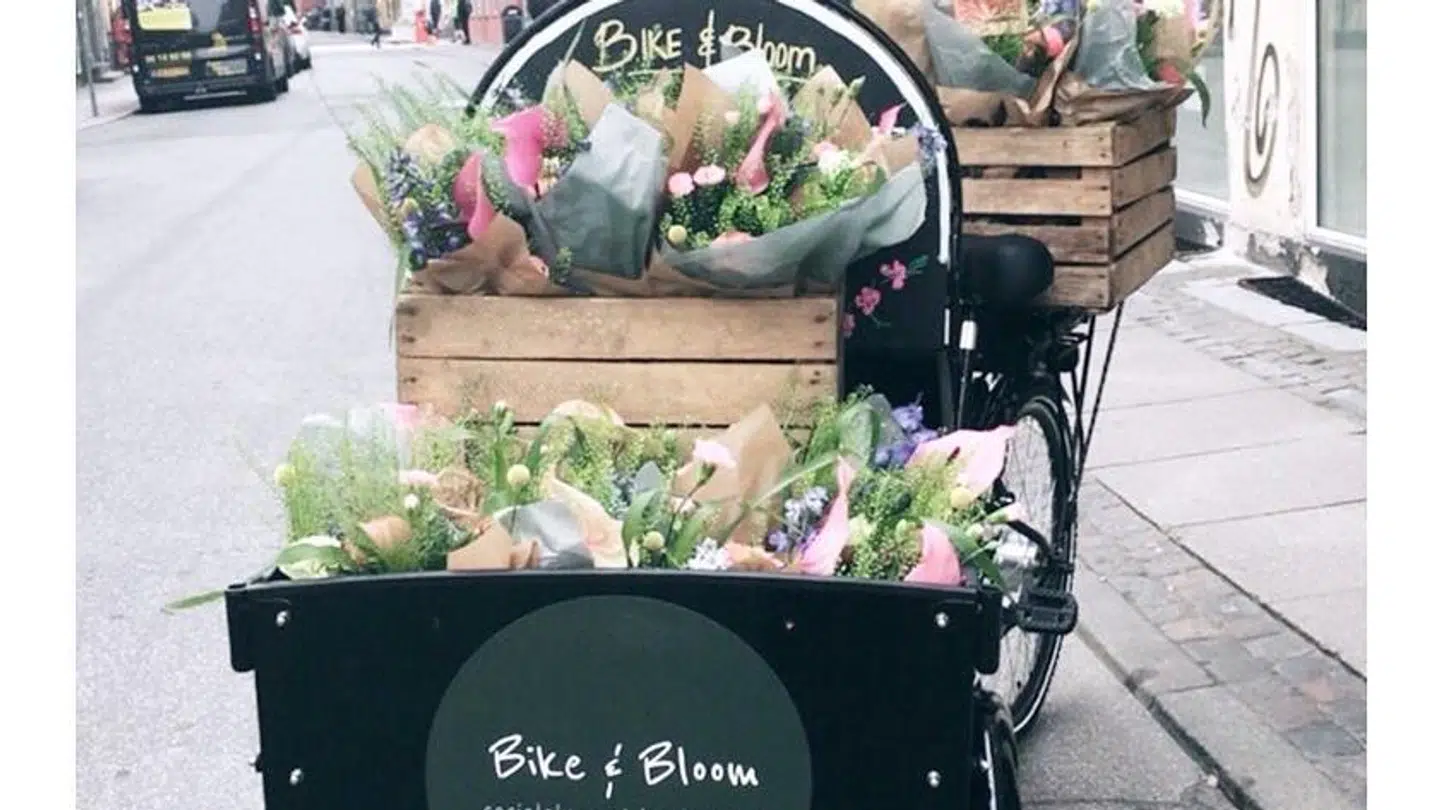 Bike & Bloom.