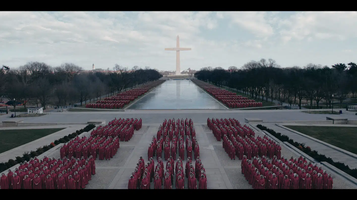Washington er ikke just det samme i »The Handmaid's Tale«, men dog flot fremmøde. Visuelt er sæson tre blændende.