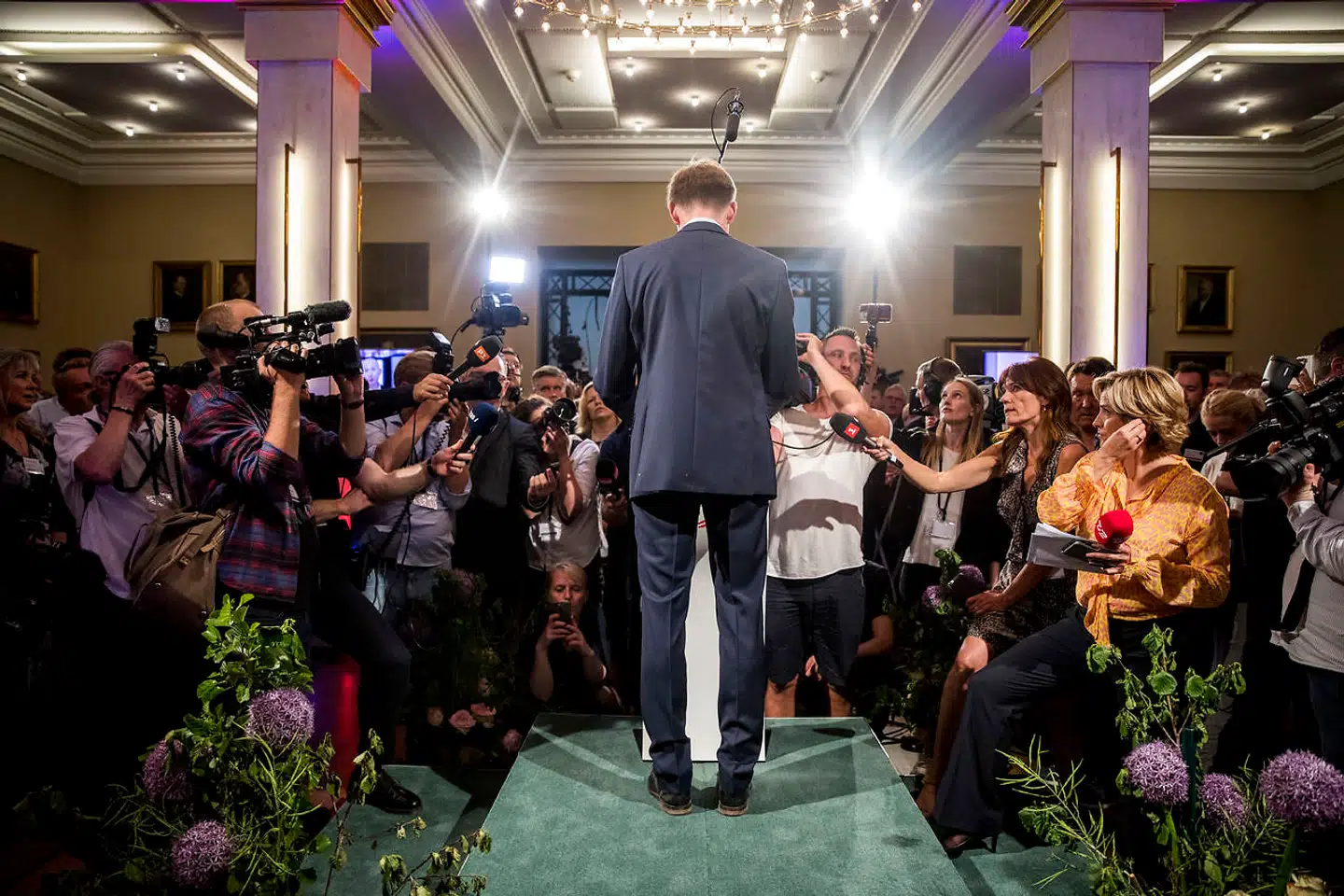 Kristian Thulesen Dahl taler ved valgfesten hos Dansk Folkeparti i Snapstinget på Christiansborg. Der var ikke meget at fejre for partiet.