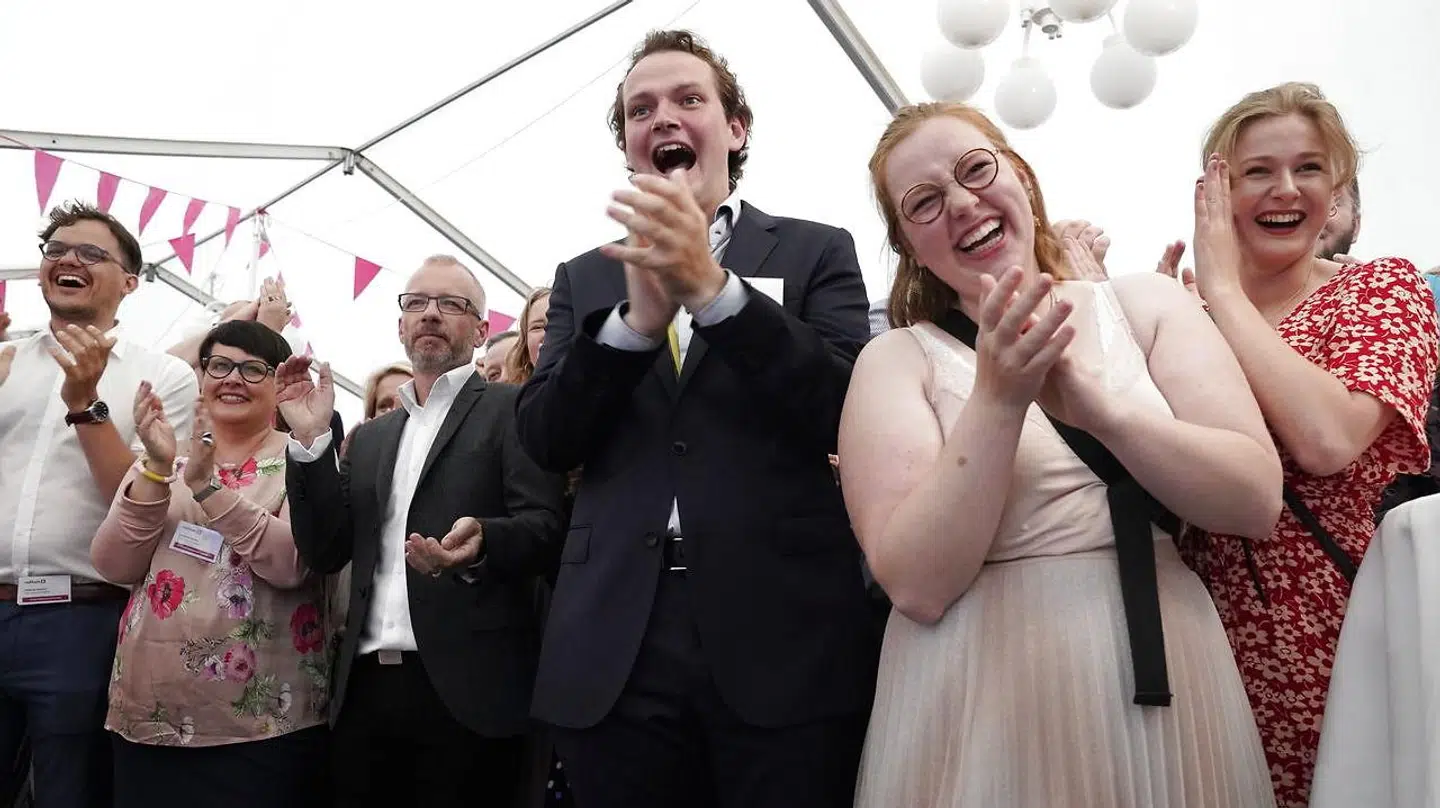 Valgfest hos Radikale Venstre i Indre Slotsgård på Christiansborg, hvor partiet har sat et stort telt op. Der var vild jubel, da DR fremlagde exitpoll klokken 20.00, som spåede massiv radikal fremgang.