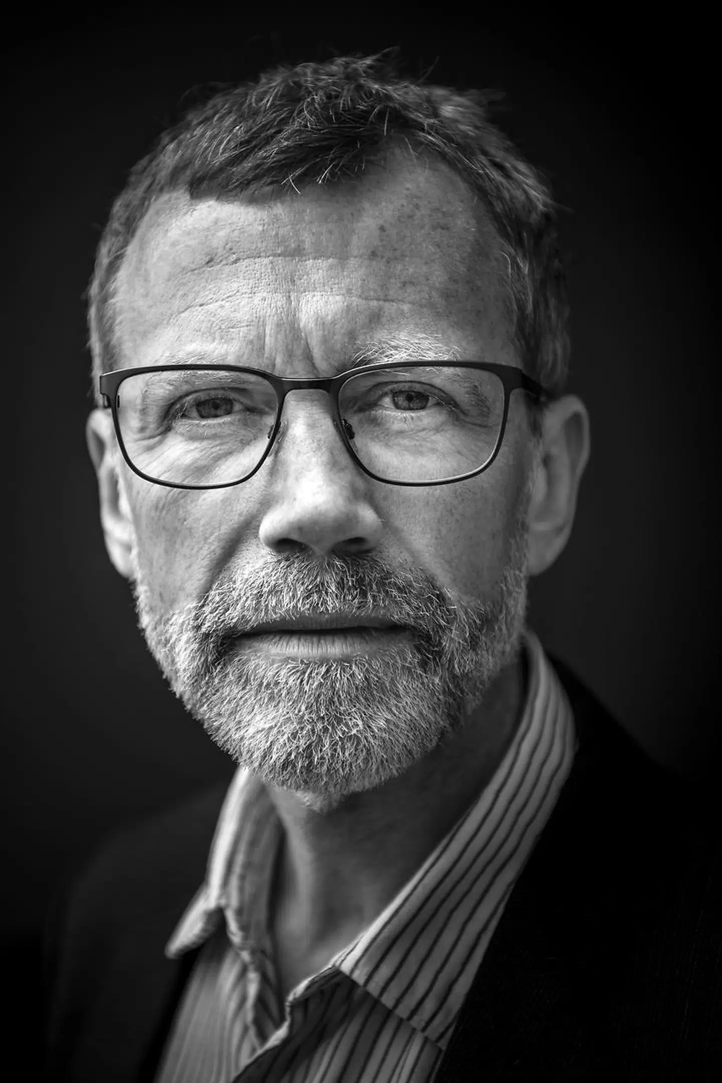 Mikkel Bogh er født 1963. Han er tidligere rektor for Det Kongelige Danske Kunstakademis Billedkunstskoler. Bogh er uddannet kunsthistoriker ved Københavns Universitet og tidligere lektor ved Moderne Kultur, Københavns Universitet. Siden 1. maj 2014 har han været direktør for Statens Museum for Kunst (SMK).