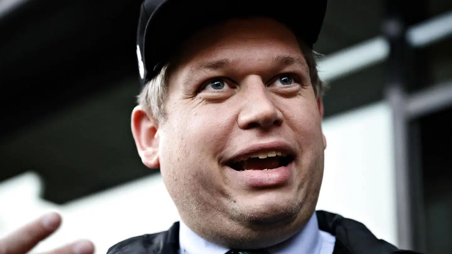 Rasmus Paludan er klar til party på Borgen på onsdag. Men det bliver uden pressen.