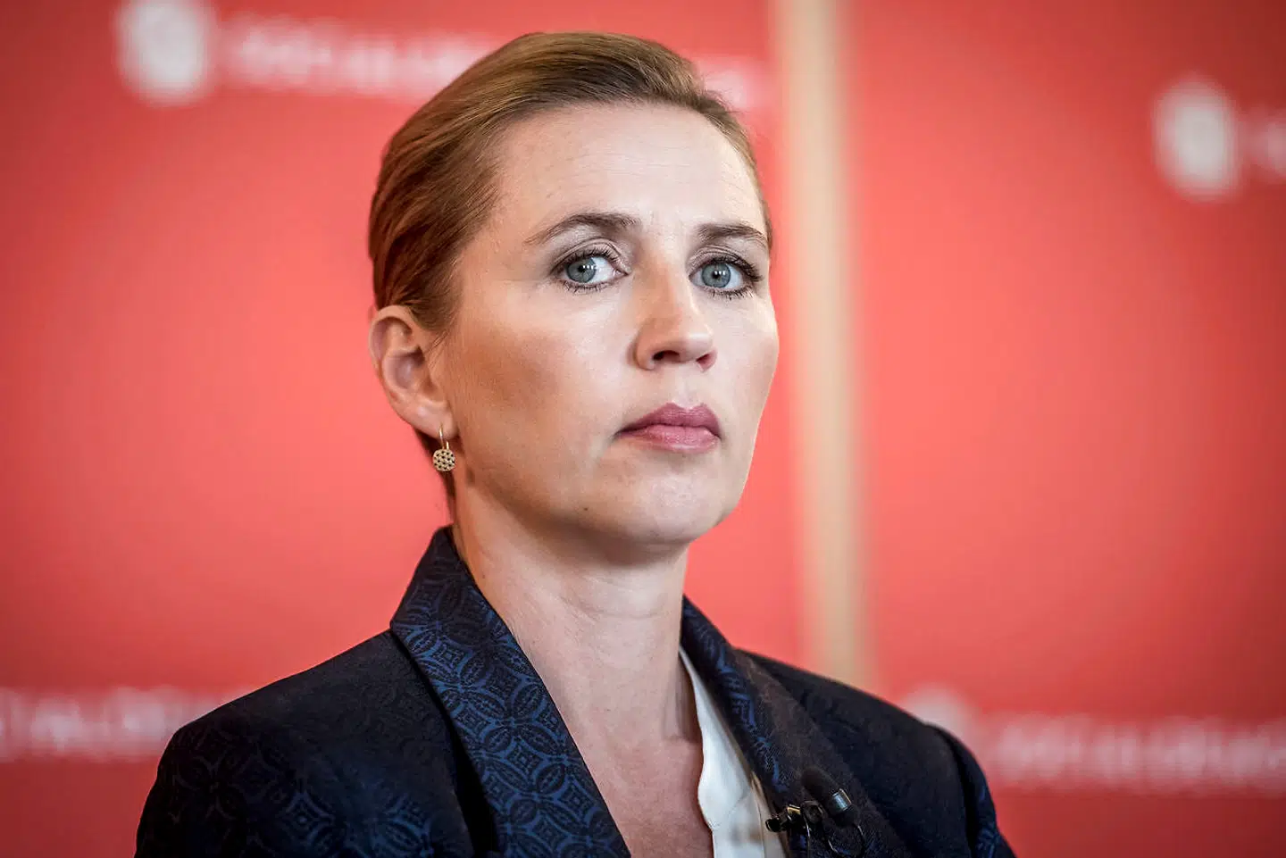 »For os er det et springende punkt ikke bare at ville ligge under for en udvikling. I Stockholm, Berlin og London har politikere stået tilbage og sagt, at det kan vi ikke gøre noget ved, og inden du får set dig om, er byen kun for dem med mange penge. Det er ikke det København, vi ønsker,« siger S-formand Mette Frederiksen forud for præsentationen af et boligpolitisk udspil. Foto: Mads Claus Rasmussen/Ritzau Scanpix