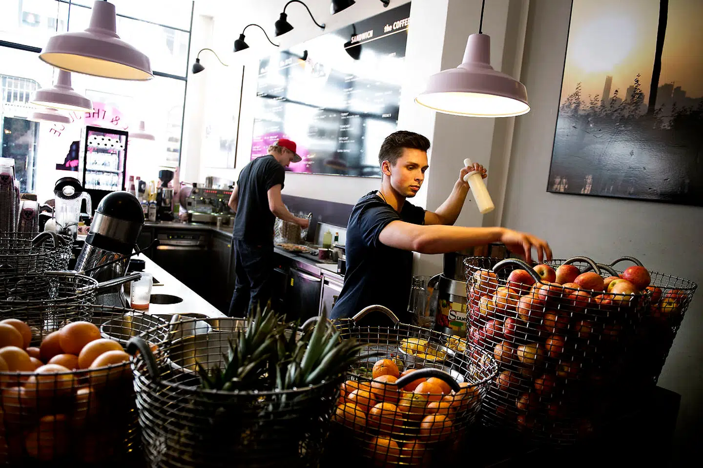 Joe & the Juice har i løbet af 2018 åbnet 62 nye juicebarer. I år forventer selskabet at åbne 30 til 40 nye juicebarer. Det endelige tal afhænger af, hvilke lejeaftaler Joe & The Juice kan forhandle hjem.