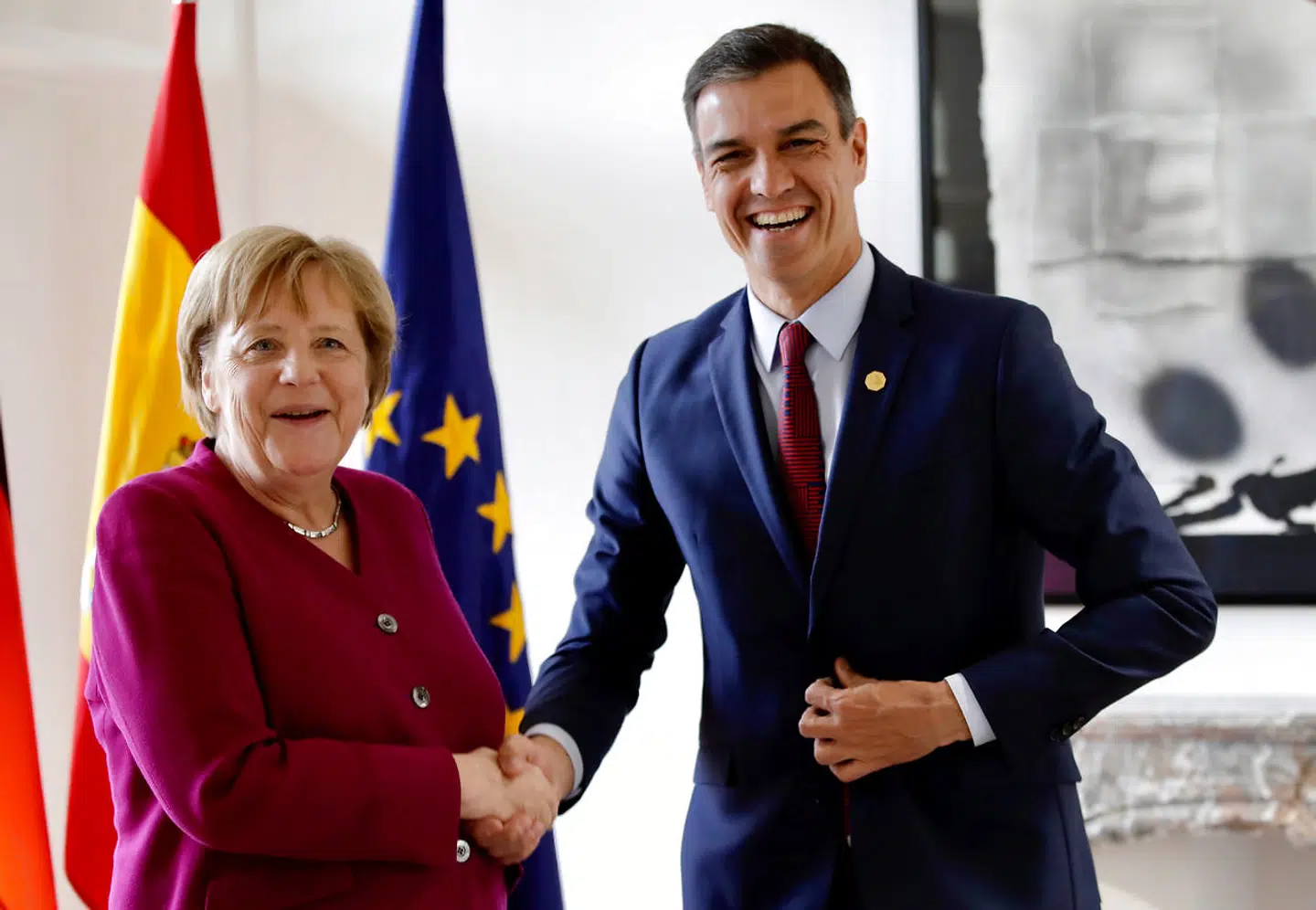 Spaniens premierminister Pedro Sanchez mødtes tirsdag inden topmødet med kansler Merkel.