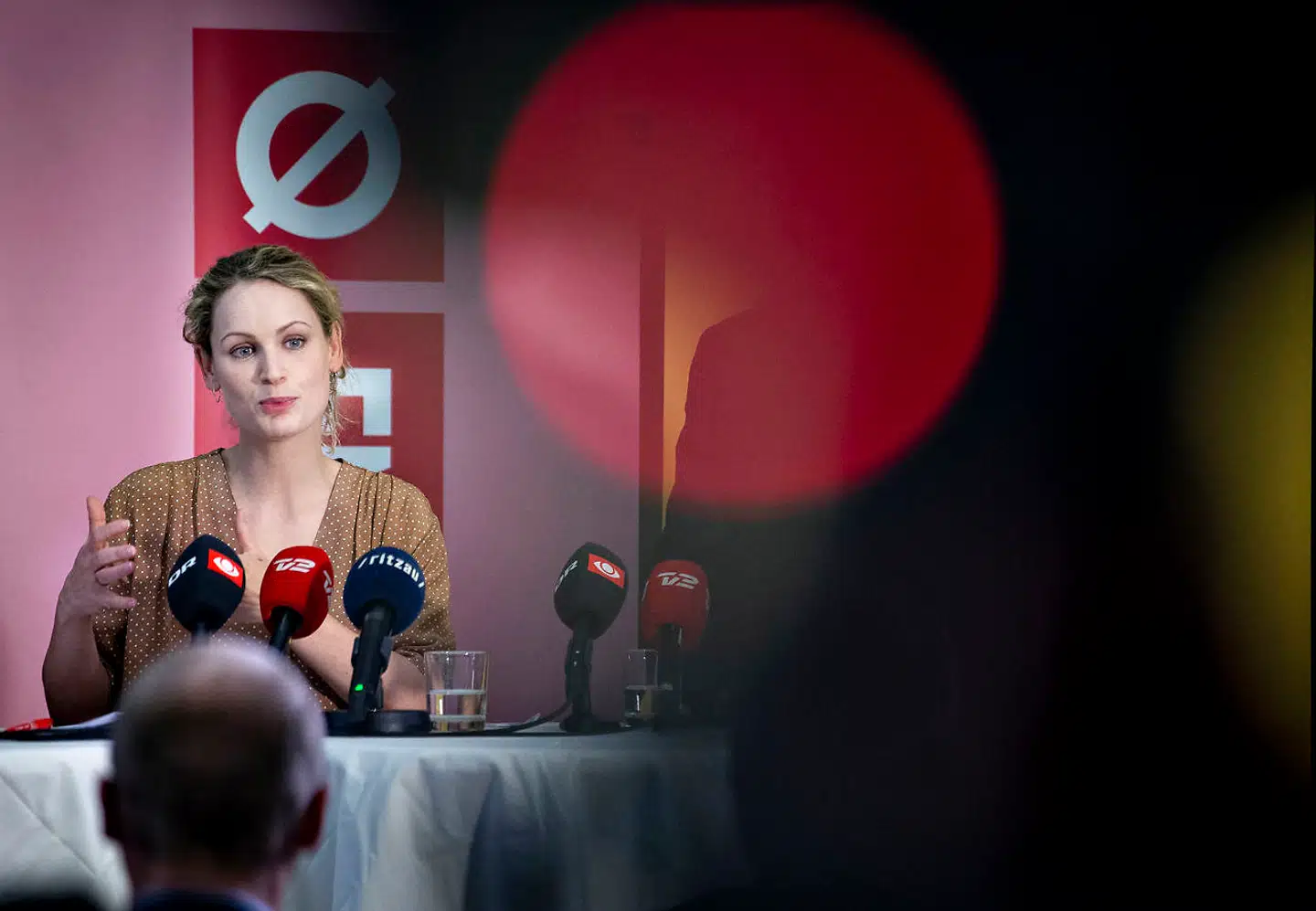 Enhedslisten har føjet nyt krav til listen over de betingelser, S-formand Mette Frederiksen skal opfylde, hvis hun skal være statsminister med støtte fra partiet. Politisk ordfører Pernille Skipper vil have en garanti om et løft af velfærden – ellers vil hun aktivt modarbejde, at Mette Frederiksen kan danne regering.