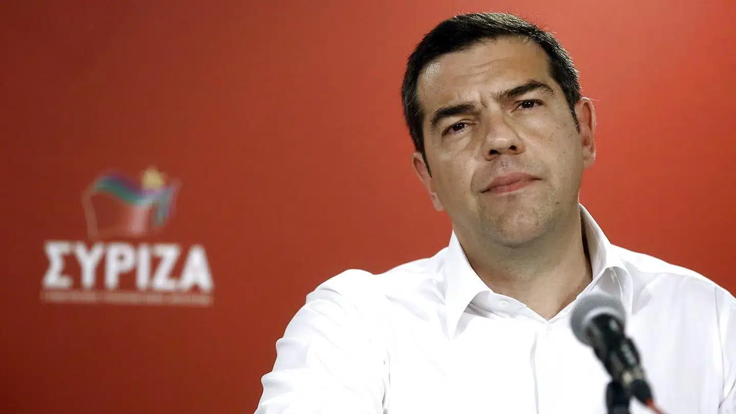 Den græske premierminister Tsipras har lovet nyvalg efter det venstreorienterede regeringsparti fik hug i valget til EU-parlamentet og lokalvalg. Det borgerlige Nyt Demokrati står stærkt i meningsmålingerne.