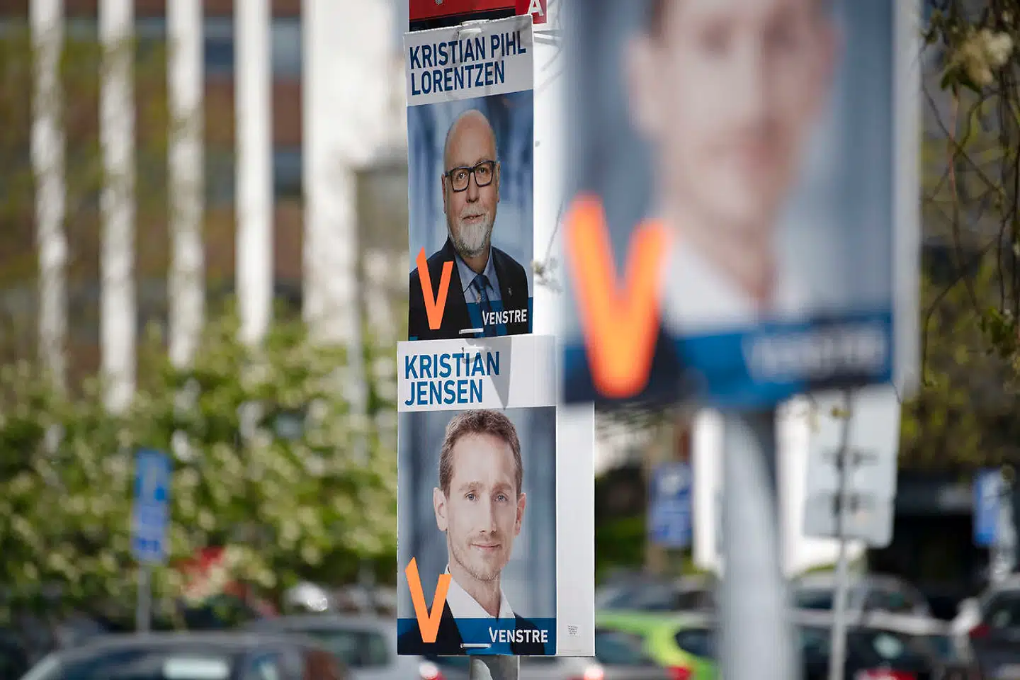 Jeg stemmer Venstre fordi Venstre repræsenterer et liberalt grundsyn med fokus på det enkelte individs frihed og ansvar, kombineret med, at de tager ansvar for velfærdsstaten, lyder det fra Jonas Severin Zwisler.